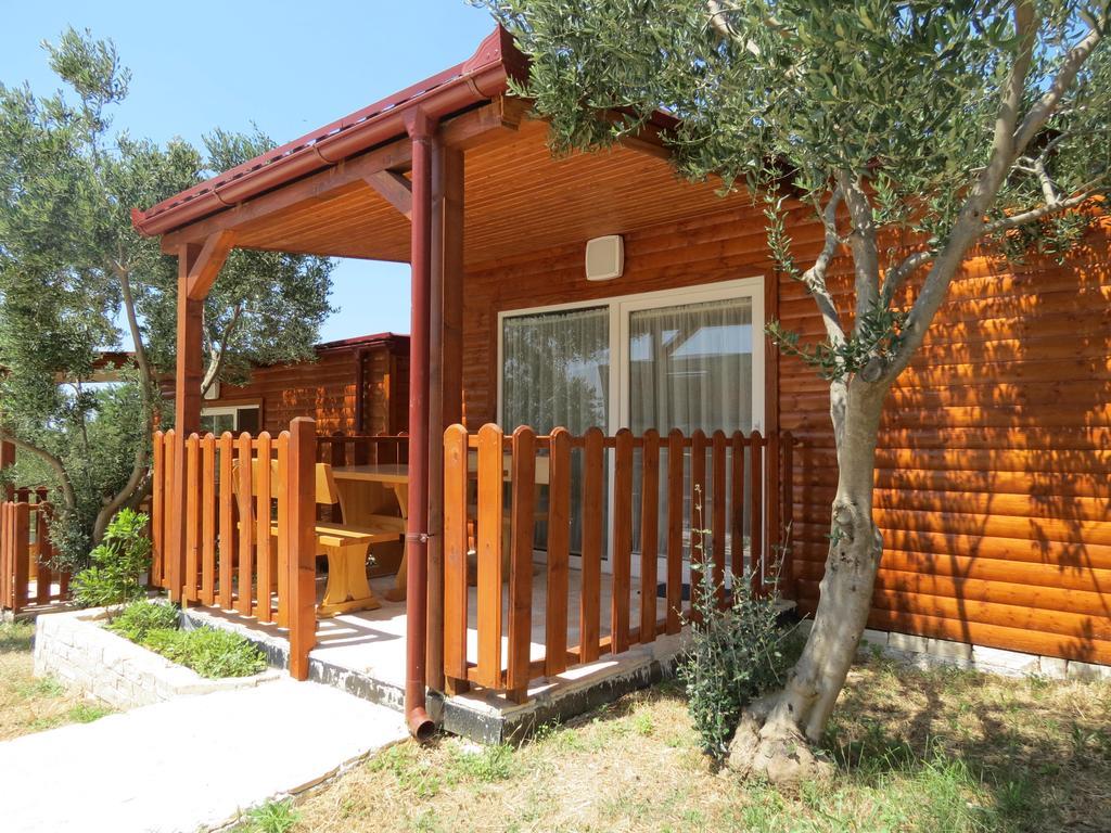Campsite Kaya Pakoštane Exteriör bild