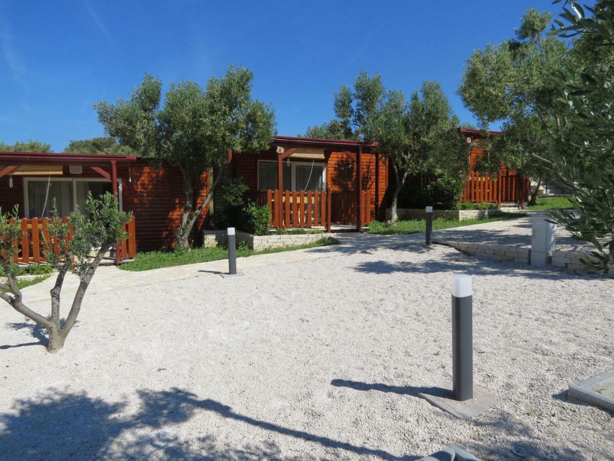 Campsite Kaya Pakoštane Exteriör bild