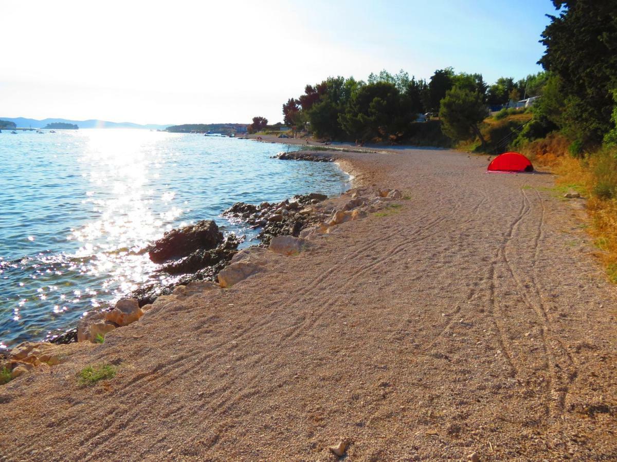 Campsite Kaya Pakoštane Exteriör bild