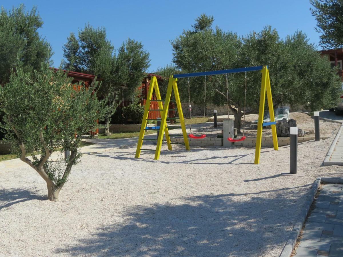 Campsite Kaya Pakoštane Exteriör bild